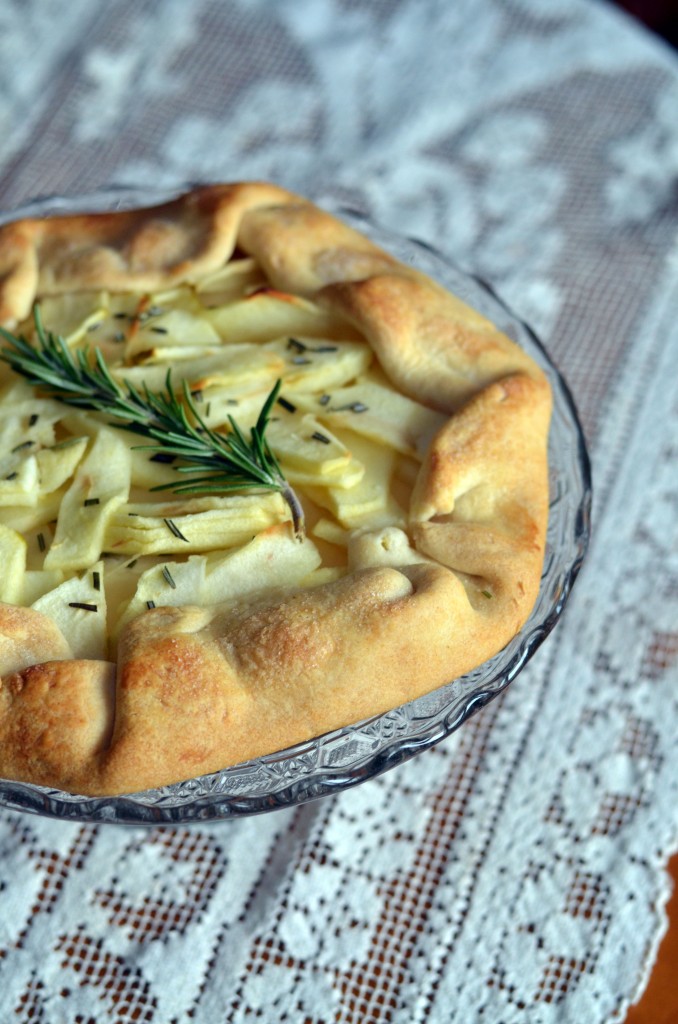 Rosemary Apple Rustic Tart | Anecdotes and Apple Cores