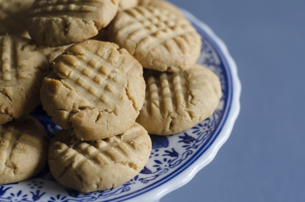 Naturally Sweet Peanut Butter Cookies | Anecdotes and Apple Cores