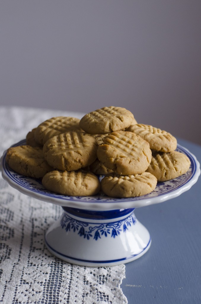 Naturally Sweet Peanut Butter Cookies | Anecdotes and Apple Cores